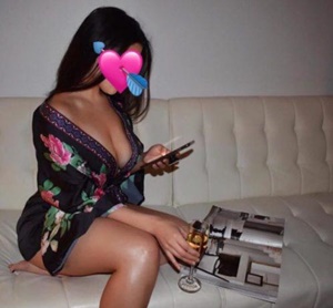 Kartal Üniversiteli Escort Kadın Dilara